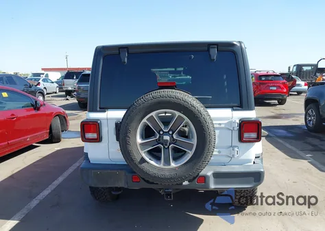 2018 Jeep Wrangler Unlimited Sahara 4X4 из США, поврежденный, VIN 1C4HJXEG8JW246548